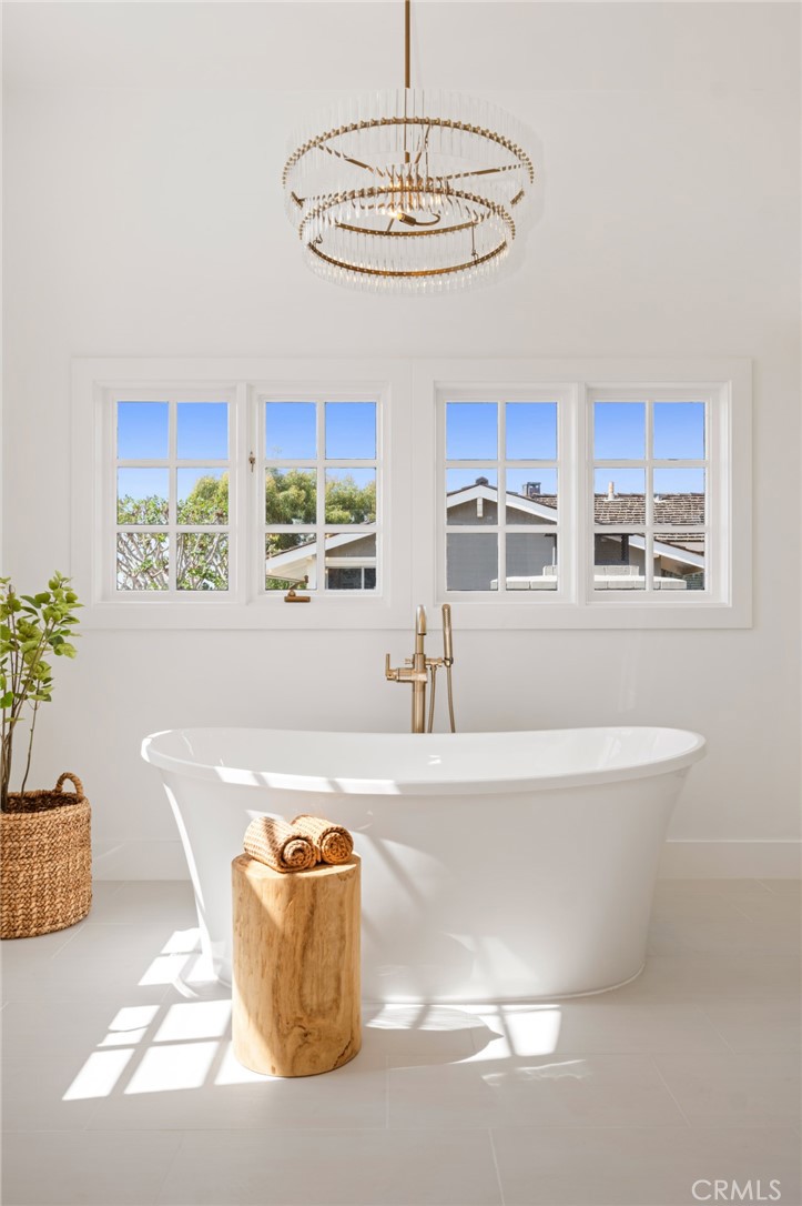 Bayside Drive Custom (BSCH) - Residential