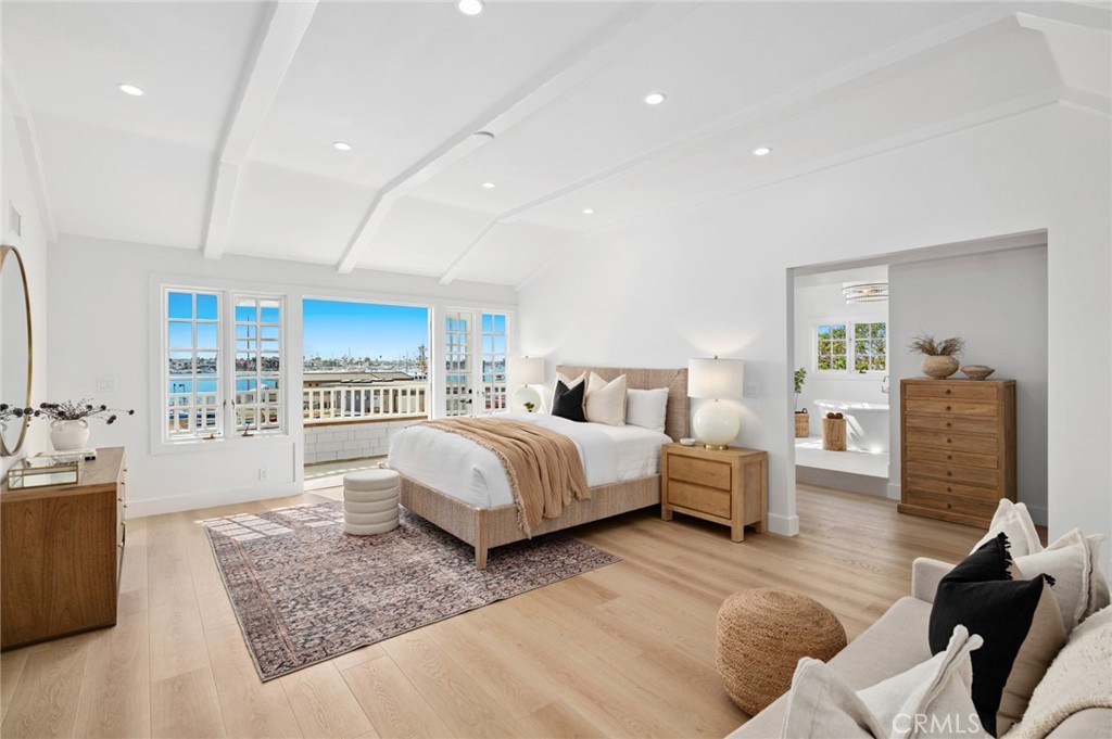 Bayside Drive Custom (BSCH) - Residential