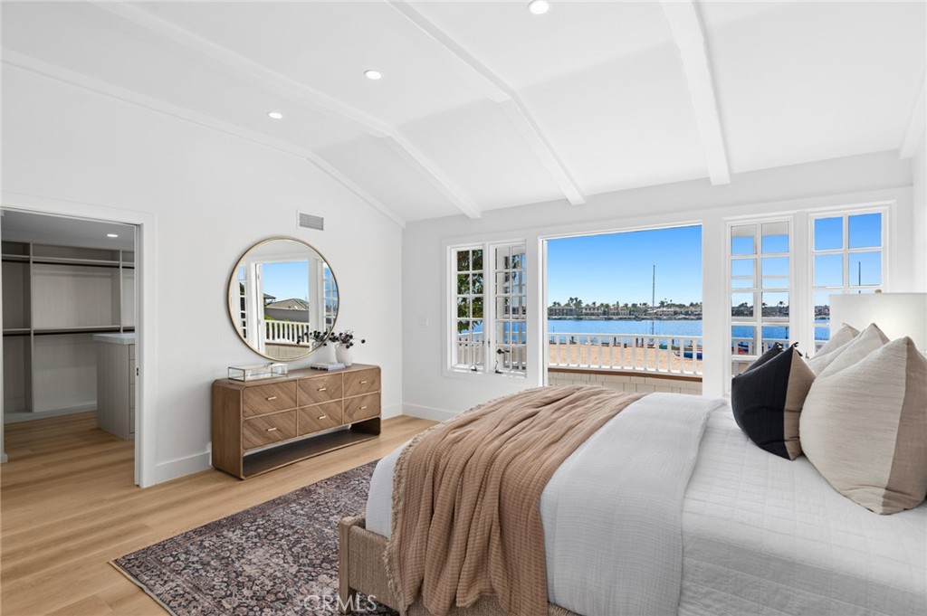Bayside Drive Custom (BSCH) - Residential