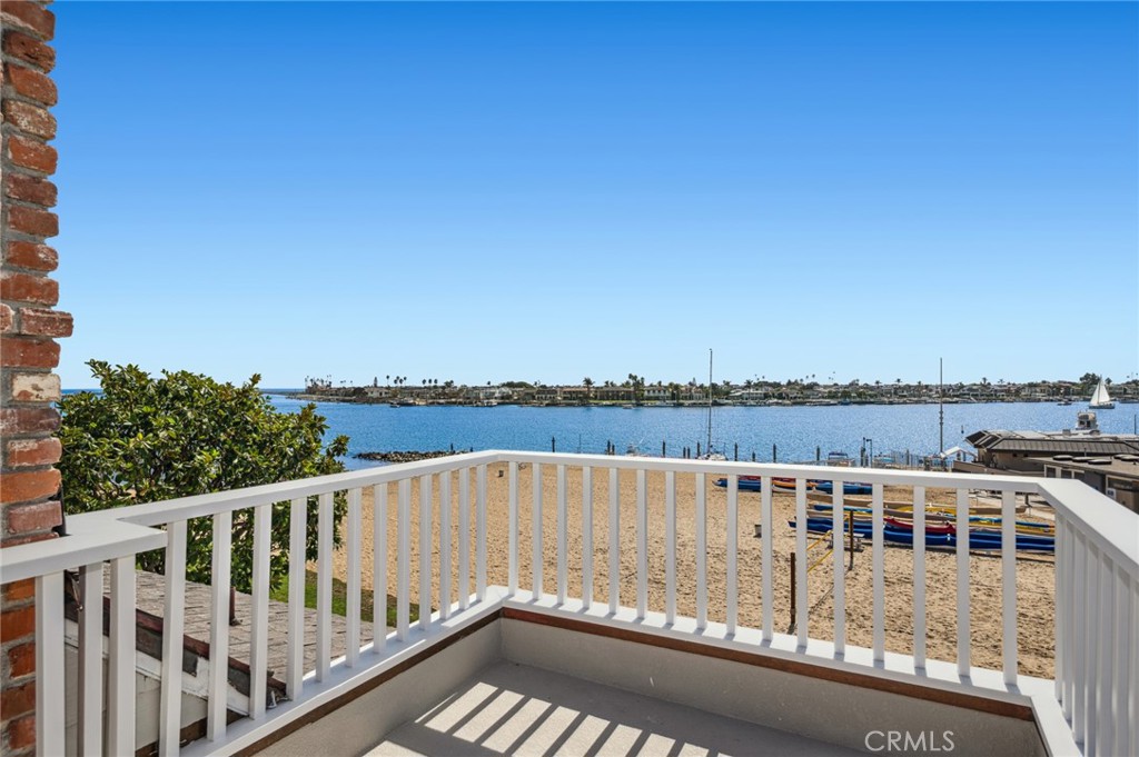 Bayside Drive Custom (BSCH) - Residential