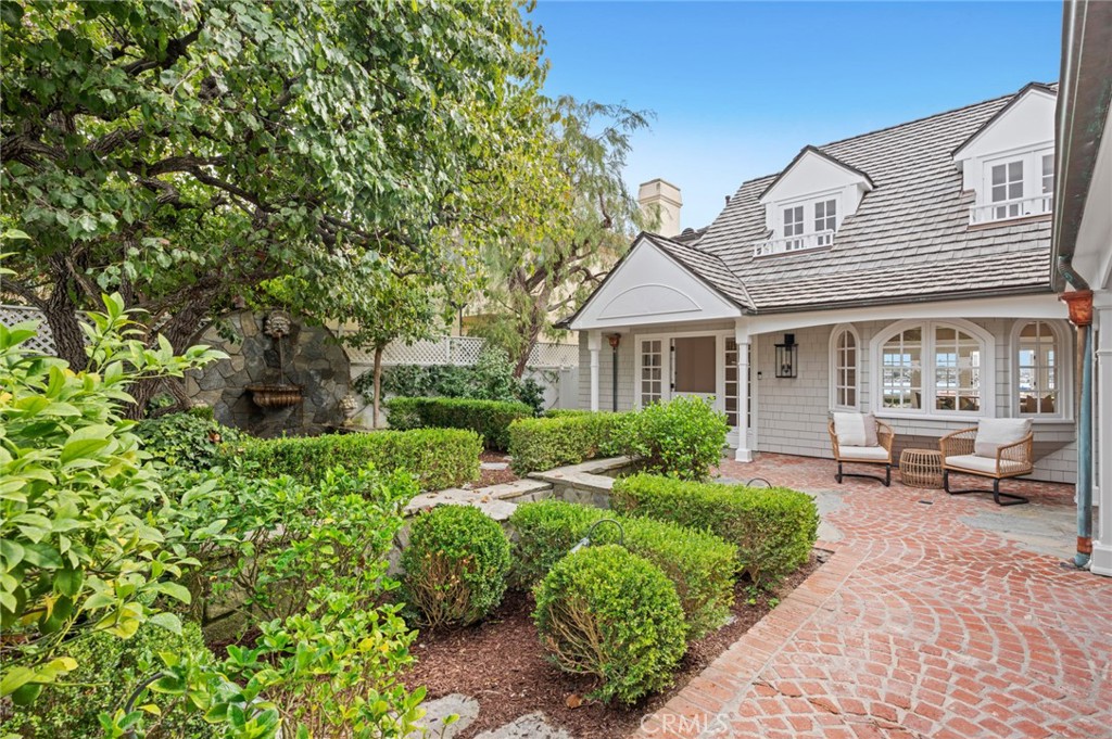 Bayside Drive Custom (BSCH) - Residential