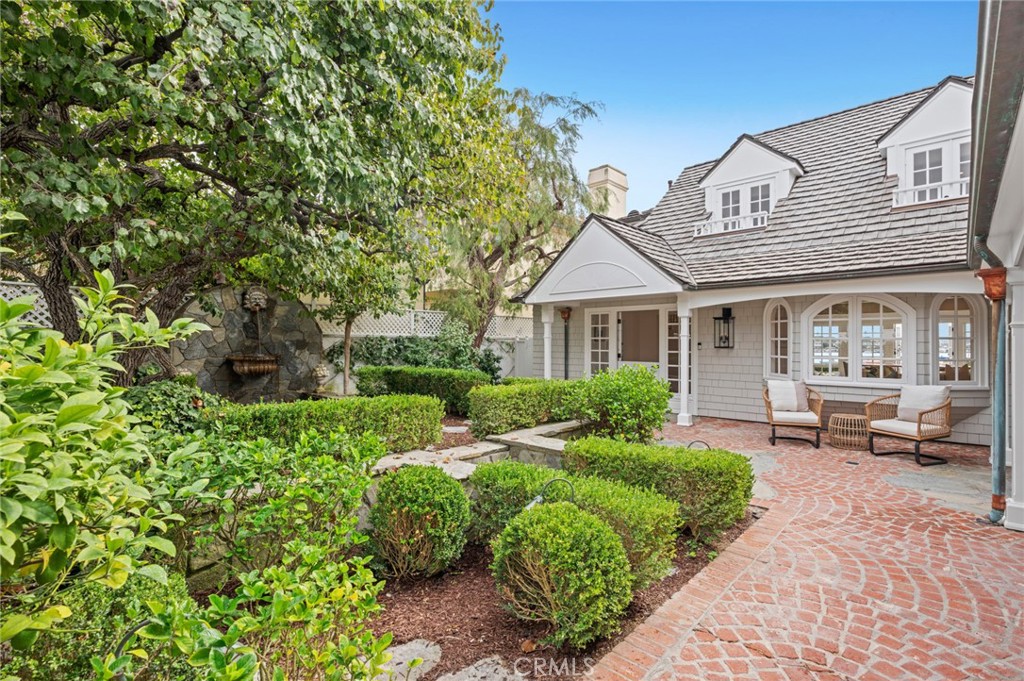 Bayside Drive Custom (BSCH) - Residential