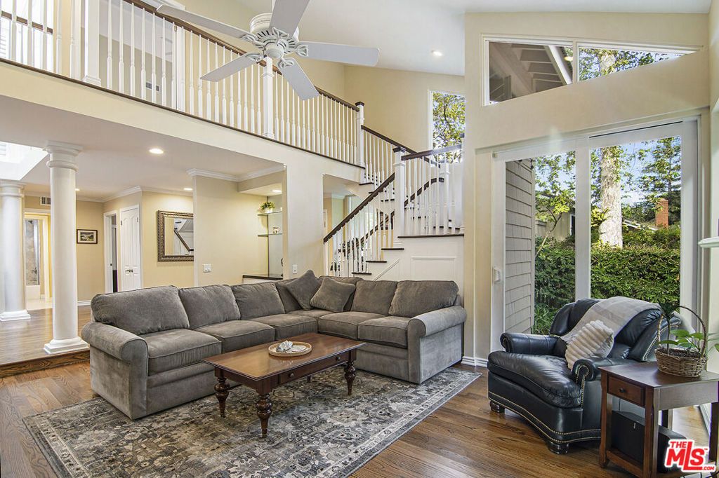 Photo of 1318 Avenida De Cortez, Pacific Palisades, CA 90272 (MLS # 25594593)