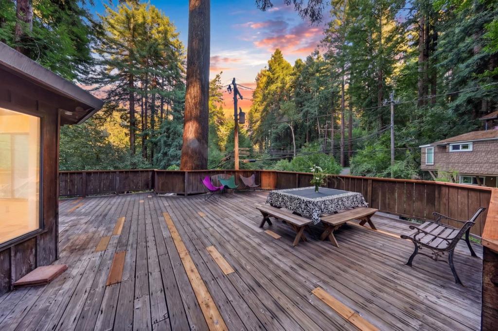 20905 Comanche Trail