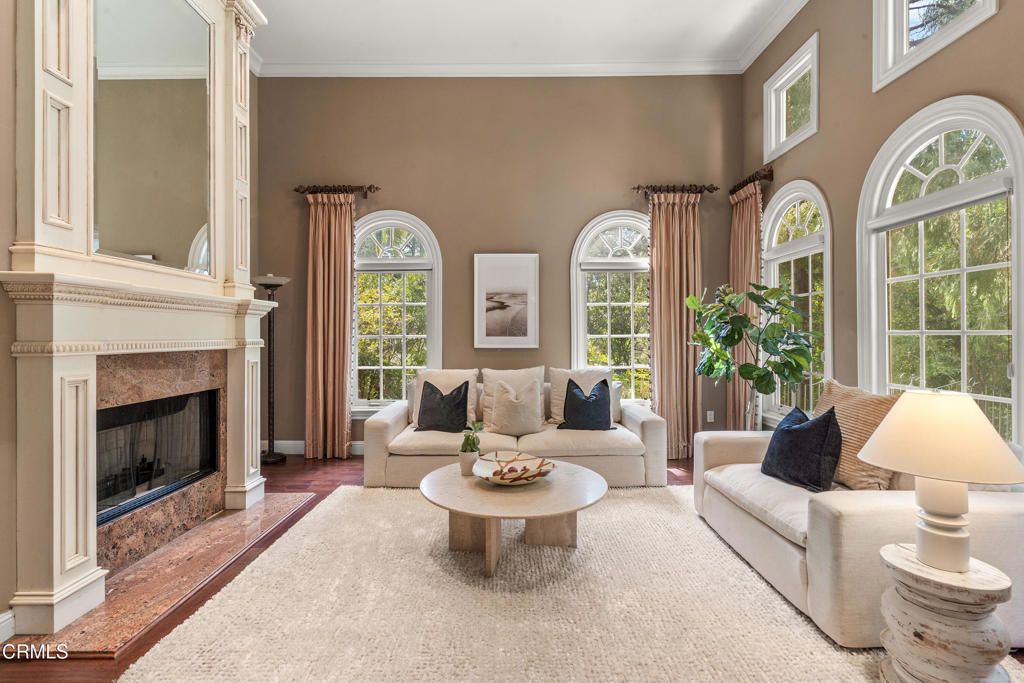 Photo of 1737 Fairmount Avenue, La Canada Flintridge, CA 91011 (MLS # P1-26129)