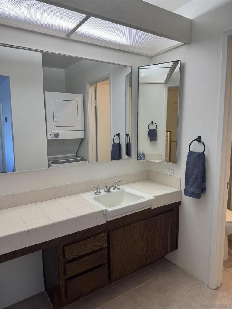 Pacific Beach - Residential Lease