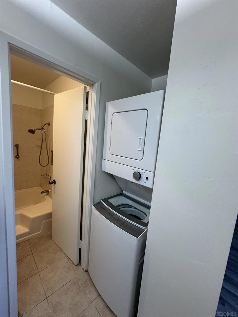 Pacific Beach - Residential Lease