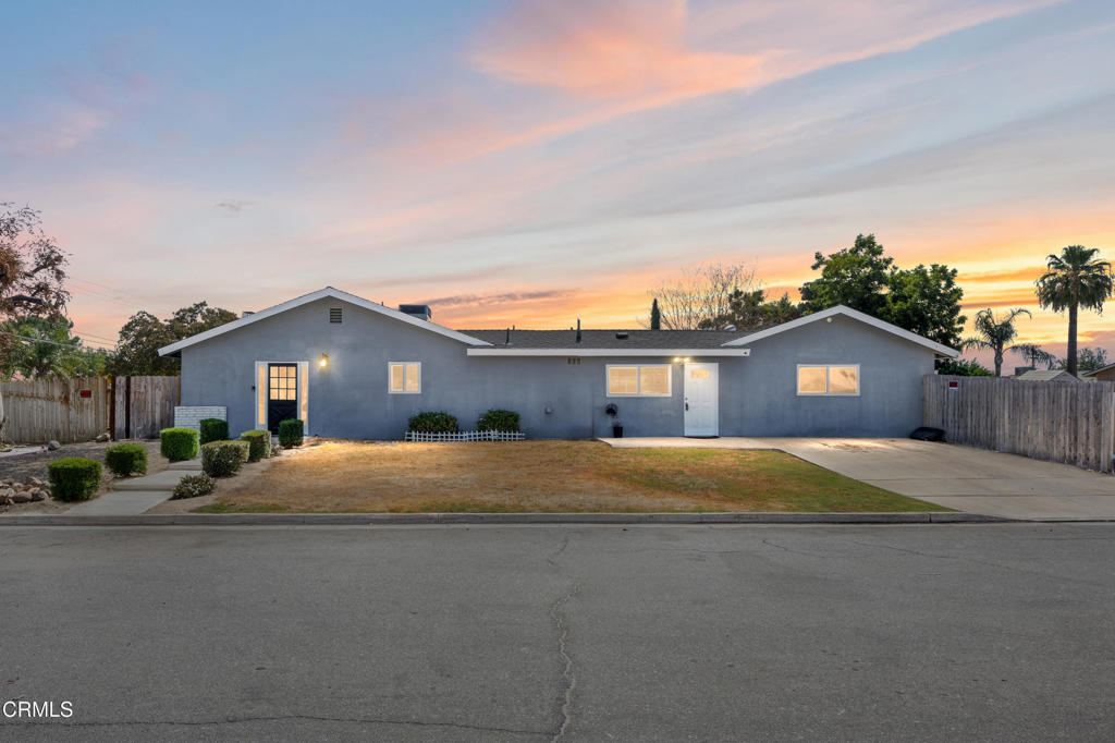Beautiful and move-in ready, this Rosedale home sits on a quarter-acre within county limits and offers generous indoor/outdoor space for gatherings. Updates include new flooring, quartz countertops, stainless steel appliances, and a classic brick fireplace. Conveniently located just a few miles from schools, shopping, and dining. Schedule your showing today!