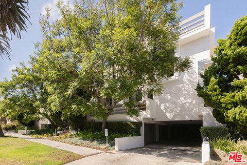 Photo of 917 Euclid Street #1, Santa Monica, CA 90403 (MLS # 26904195)