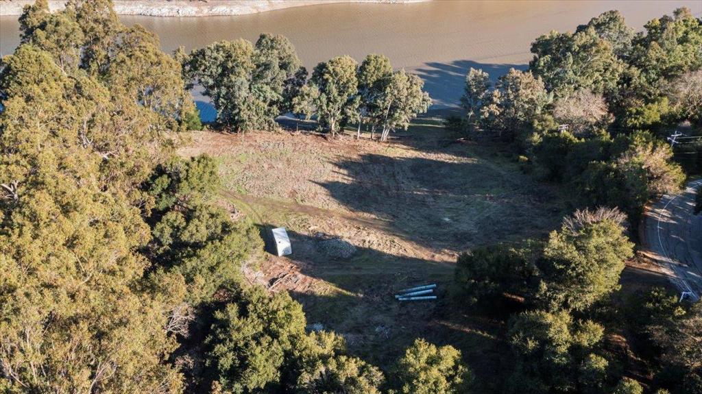 2 Old Santa Cruz Hwy