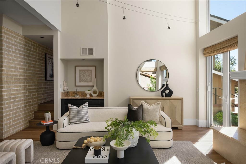 Top Of The World (TOW) - Residential