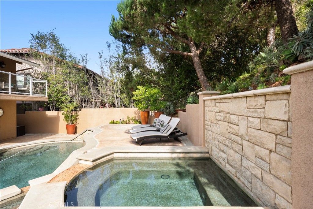 Top Of The World (TOW) - Residential