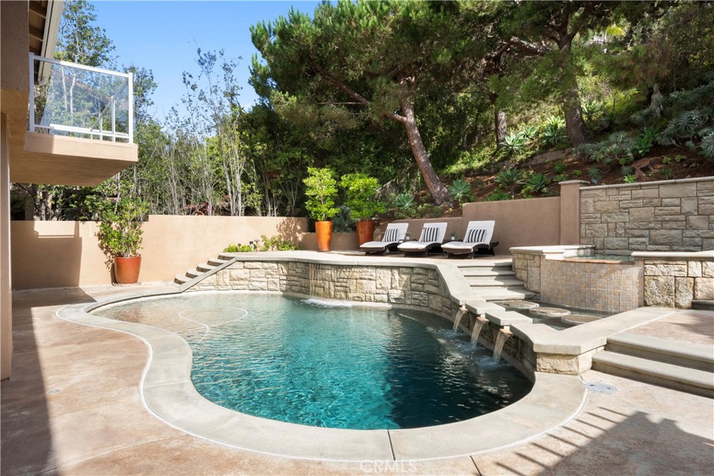3208 Bern Court, Laguna Beach CA 92651 - Photo 9