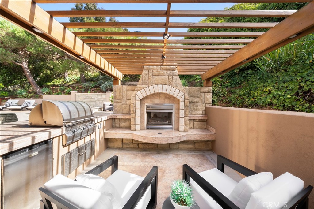 3208 Bern Court, Laguna Beach CA 92651 - Photo 10