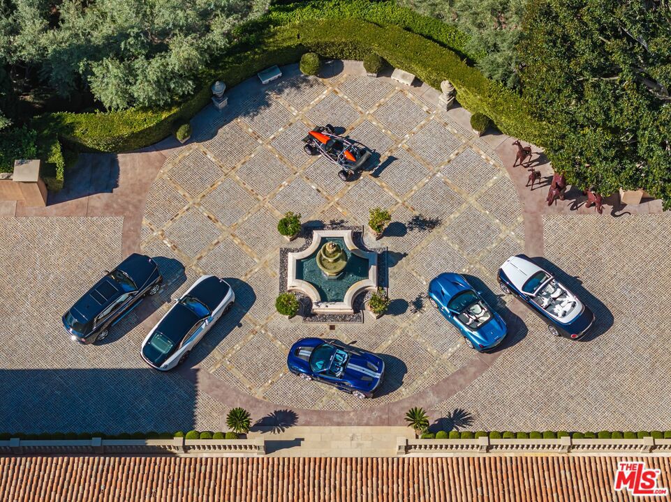 77 Beverly Park Lane