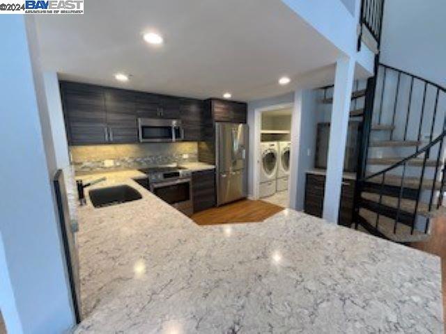 ALAMOVIGES - Residential Lease