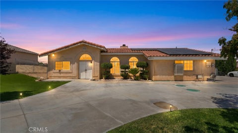 Photo of 9302 Jacaranda AVE, Hesperia, CA 92345 (MLS # DW26115591)