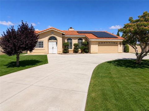 Photo of 9302 Jacaranda AVE, Hesperia, CA 92345 (MLS # DW26115591)