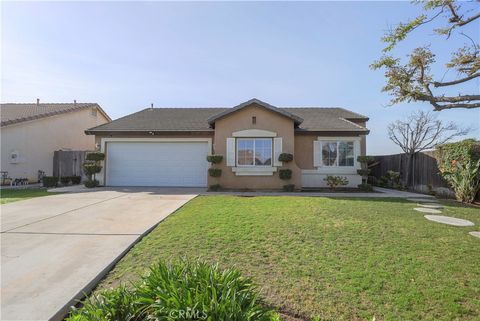 Photo of 12227 Grand Teton Dr, Bakersfield, CA 93312 (MLS # SR26058512)