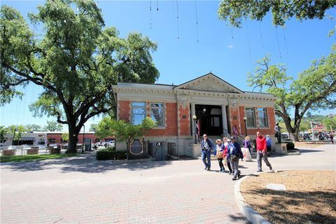 Tiny photo for 800 11th. Street St, Paso Robles, CA 93446 (MLS # NS26092844)