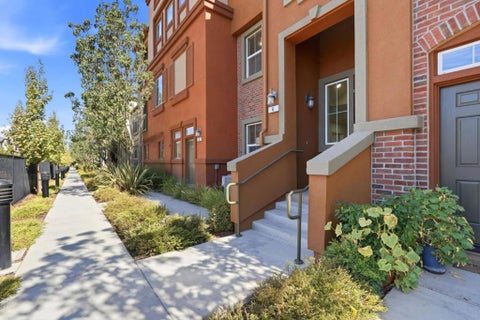 Photo of 1025 Bellante Lane #4, San Jose, CA 95131 (MLS # ML82056445)