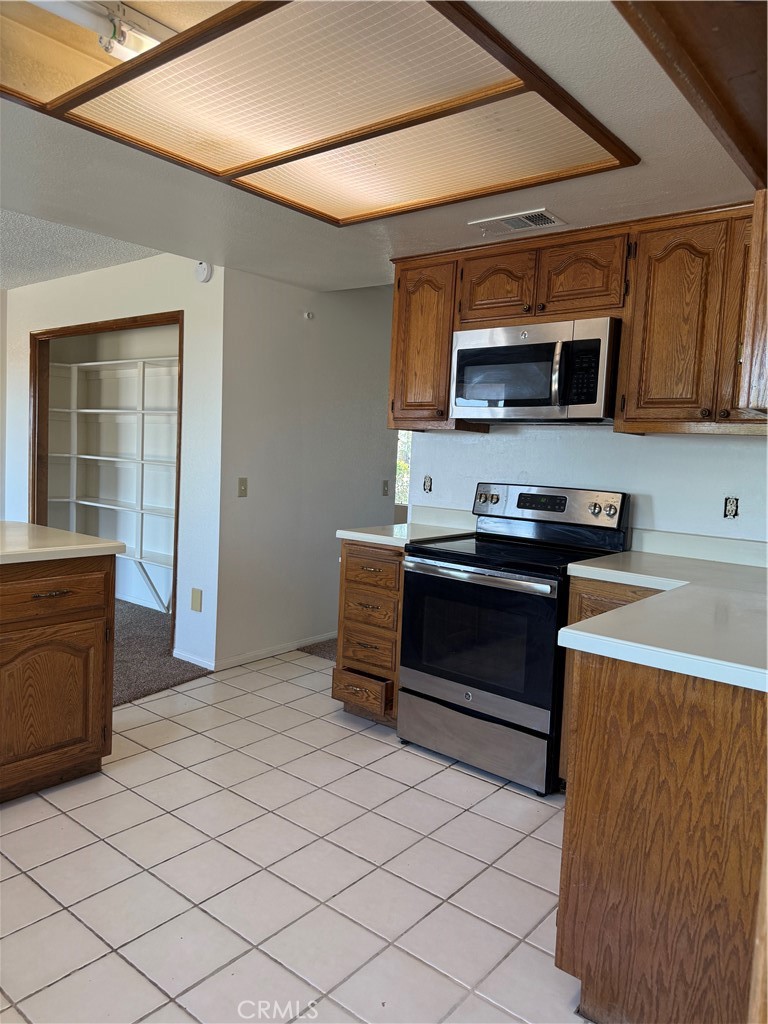 225 Summit View