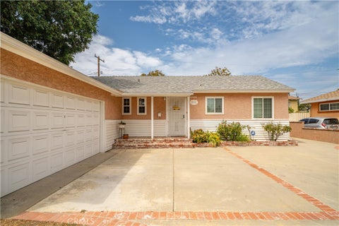 Photo of 317 S Gardenglen Street, West Covina, CA 91790 (MLS # CV26130733)