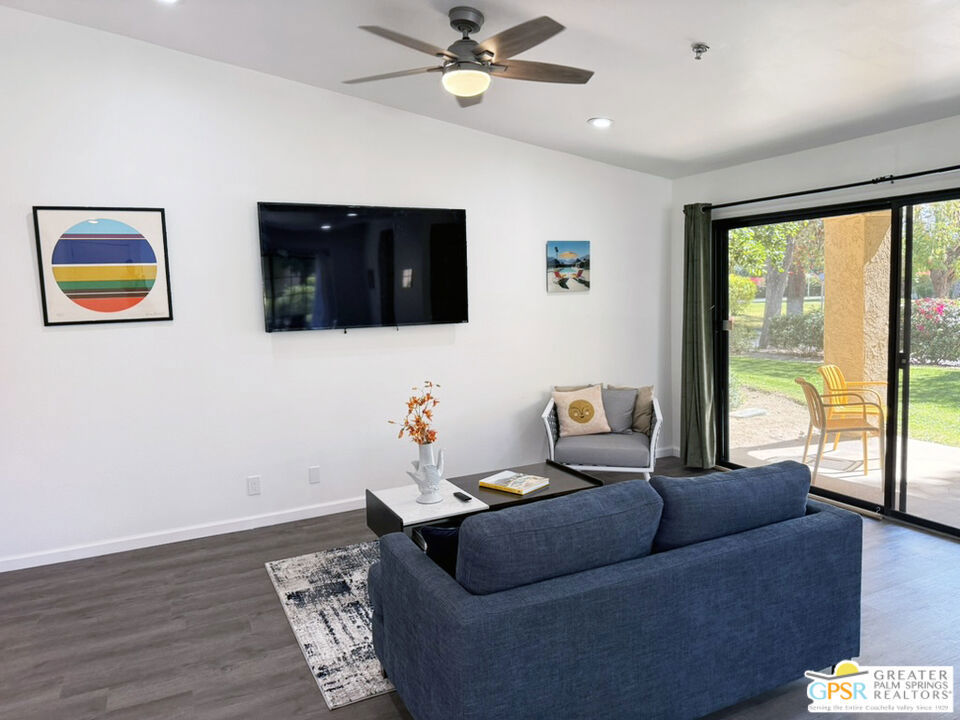 34187 Calle Mora