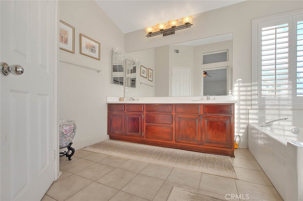 Olympic Crest (OLYC) - Residential