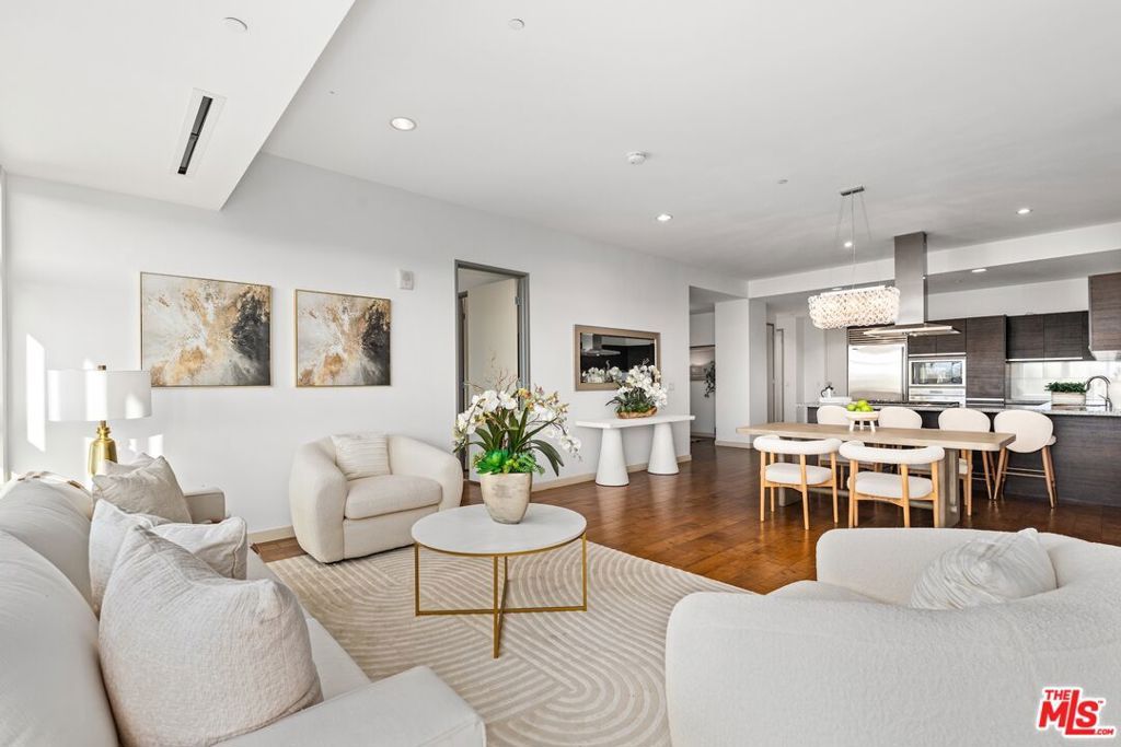 Photo of 3111 Via Dolce #402, Marina Del Rey, CA 90292 (MLS # 26646103)