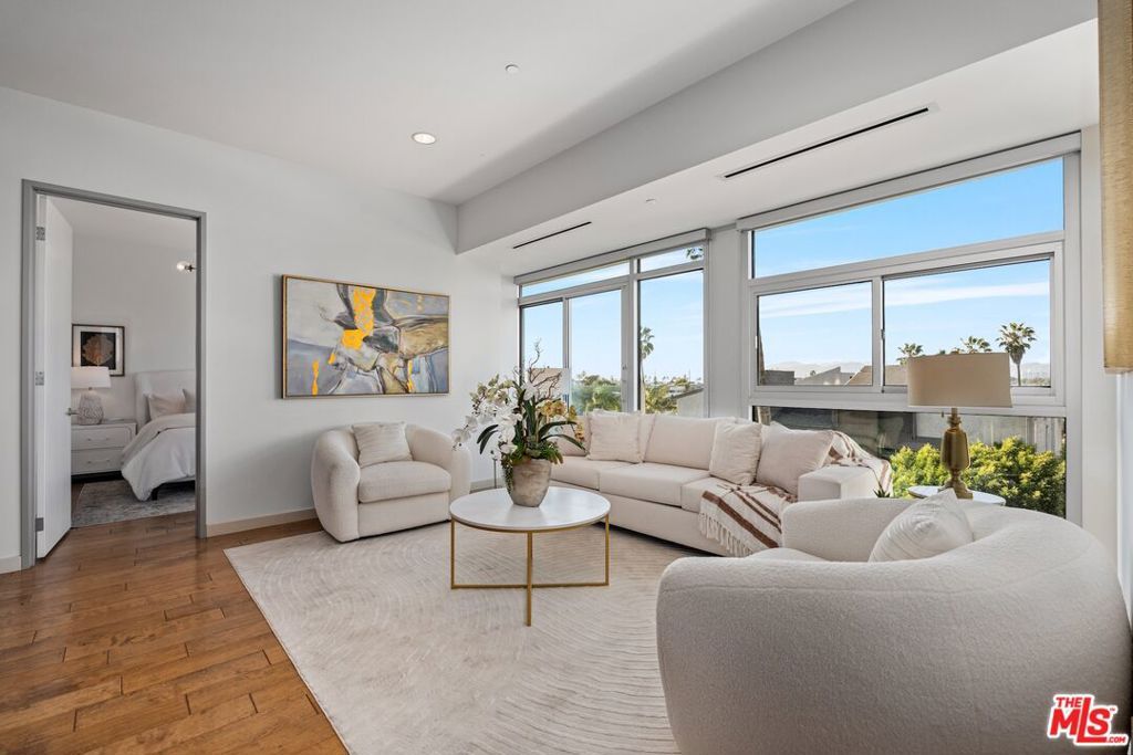 Photo of 3111 Via Dolce #402, Marina Del Rey, CA 90292 (MLS # 26646103)