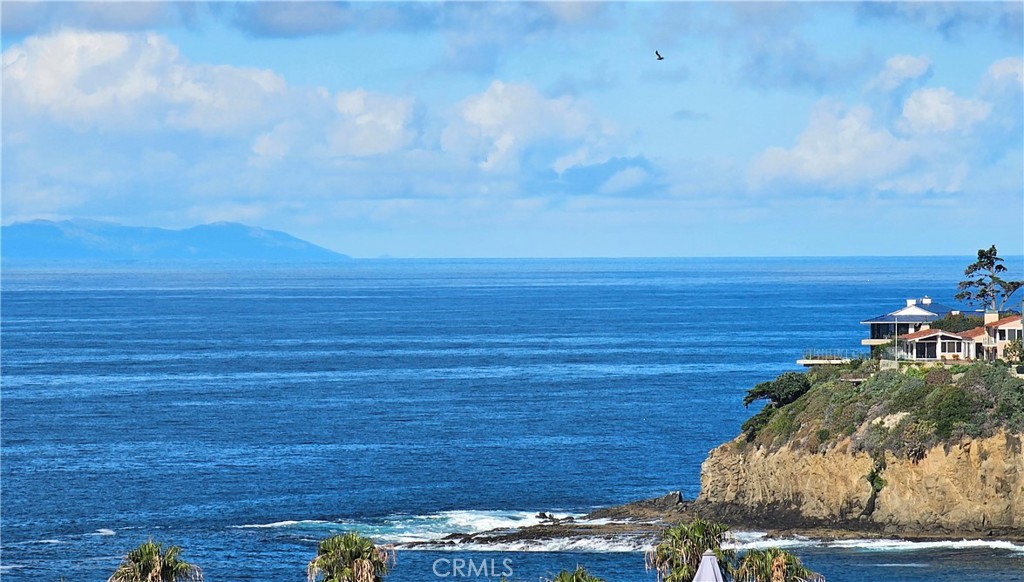 1665 Hillcrest Drive