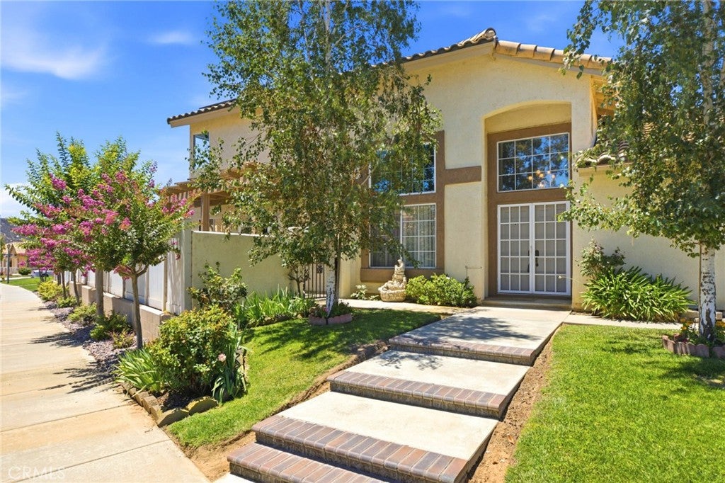 886 OAKLAND HILLS