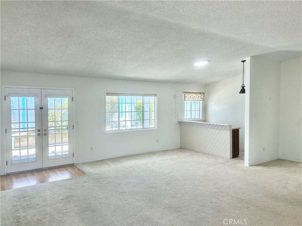 962 Roadrunner Drive