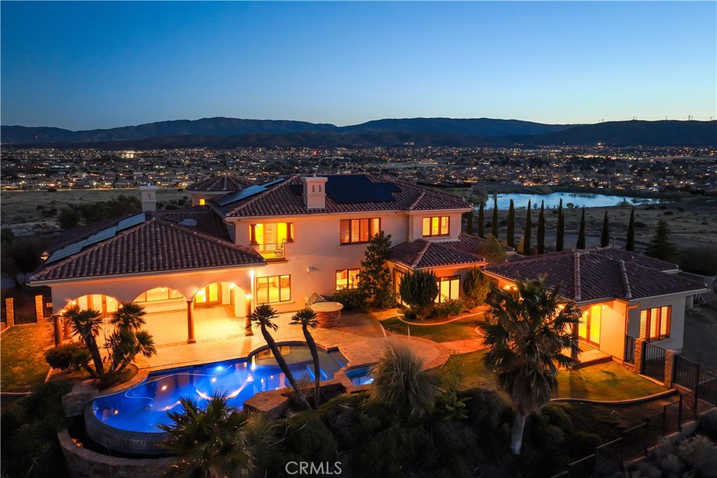 3803 Camino Hermanos