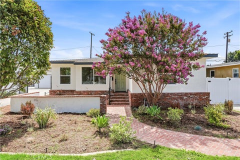Photo of 7118 Gretna Avenue, Whittier, CA 90606 (MLS # DW26186877)
