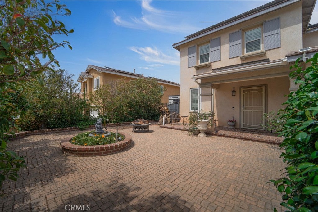 38332 Hillcrest Drive