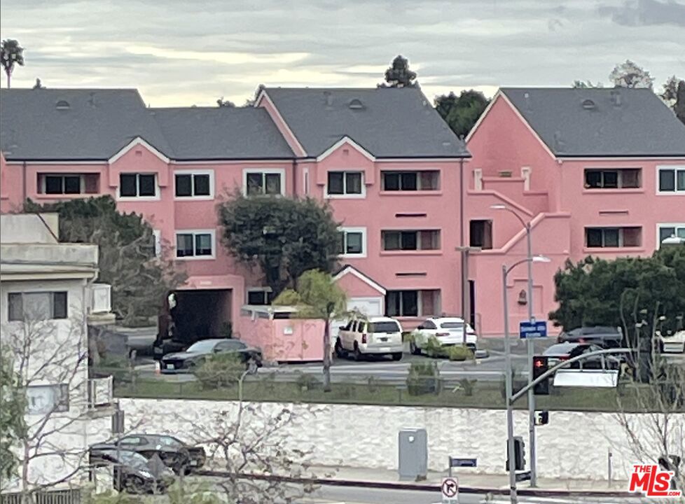 GREAT NEW PRICE for this great Location! ONLY $2700! Overlooking LA, live at the top of La Brea! Right across the street from Kenny Hahn Park for hiking, next door to a park with exercise equipment to be YOUR gym--what more could you ask?--all this PLUS a darling recently remodeled 2 bedroom, one bath apt looking out over city lights! Updated appliances, flooring, window treatments, bath fixtures, dining area --this is soooo adorable! Security system also potentially available. Community laundry just downstairs and resident manager on site. Gated complex with TWO assigned parking spaces.