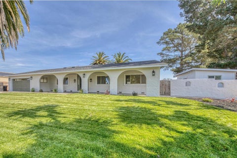 Photo of 9895 Brome Trail, Salinas, CA 93907 (MLS # ML82064639)