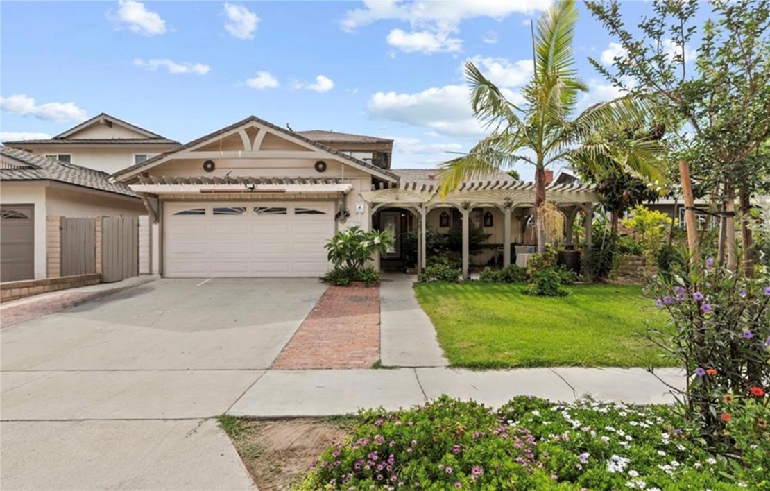 15503 Benfield Avenue