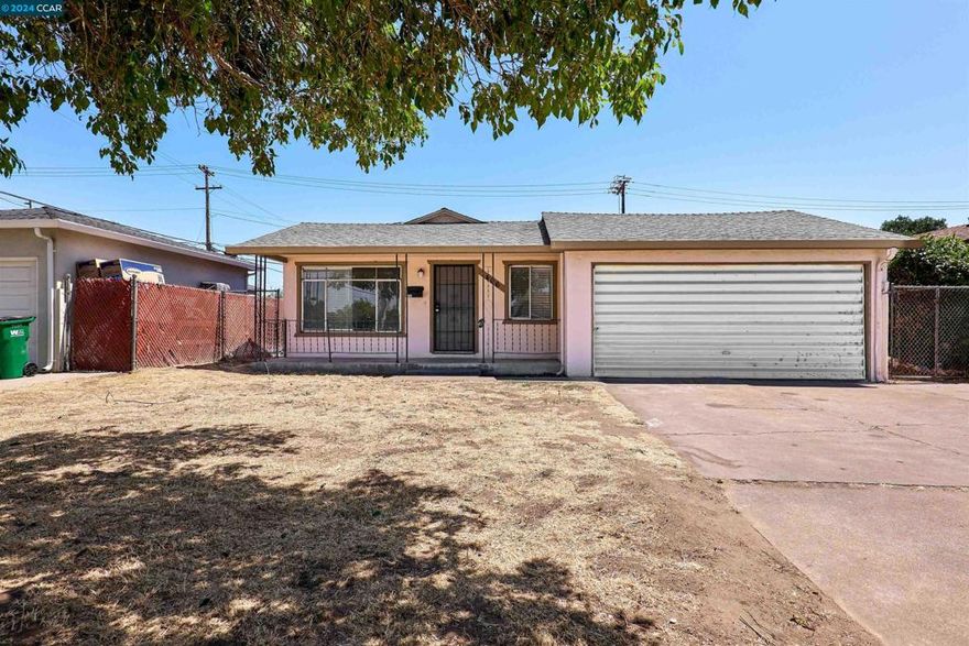 BEST DEAL IN TOWN! 3 Bedroom 1 Bath, Lowes Village FIXER just waiting for your personal touches to make it shine.  This home is a COSMETIC FIXER IN NEED OF REPAIRS - (NO KNOWN ROOF OR FOUNDATION ISSUES) SEE LISTING AGENT AVID IN DISCLOSURES.  Home has open floorplan, Tile floors, a large kitchen, newer laminate flooring, a HUGE backyard, and more!  NO INSPECTIONS HAVE BEEN COMPLETED BY SELLERS SELLER WILL ONLY CONSIDER CASH or HARD MONEY OFFERS !!! ALL OFFERS WILL BE PRESENTED ON  BRING YOUR HIGHEST AND BEST OFFER Hurry, this one wont last