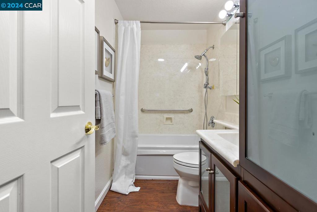 FAIRWAYS - Residential