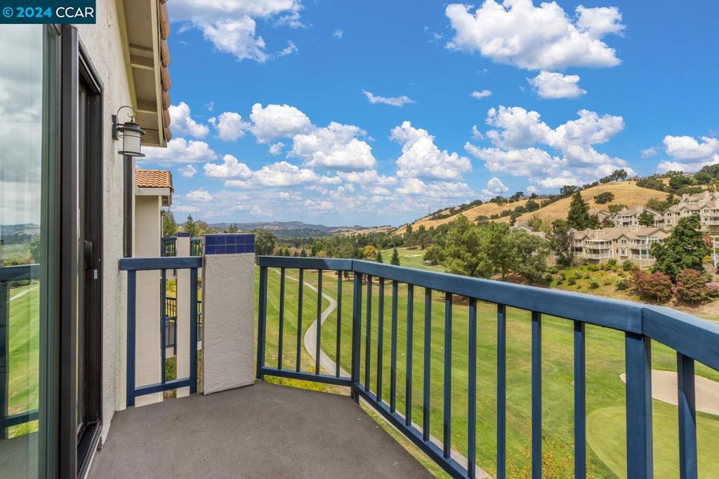 FAIRWAYS - Residential