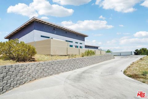 Photo of 6792 San Angelo Avenue, Joshua Tree, CA 92252 (MLS # 26801637)