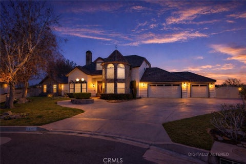 Photo of 18475 Trout, Victorville, CA 92395 (MLS # HD26166900)