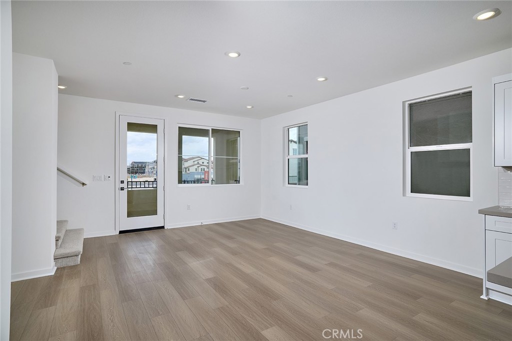 6046 Fairfax Drive