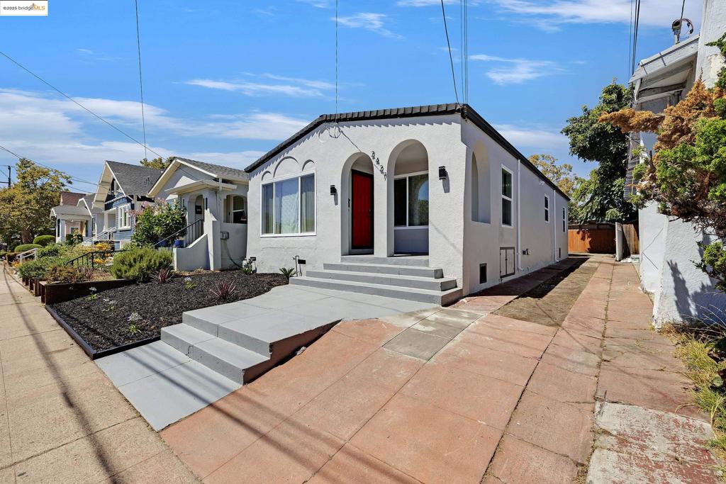 Don't miss this contemporary styled, significantly updated 3-bedroom, 2-bath home on a very relaxed, welcoming street in the heart of Havenscourt! This light and bright home features new flooring throughout, new kitchen cabinets, counters and appliances, LED lighting, dual pane windows and an open airy floor plan ideal for accommodating all types of get-togethers. A long driveway leads to a level, fenced backyard with a mature (and very prolific) orange tree and plenty of space to make into the private garden or sunny, relaxing courtyard retreat of your dreams. Location here is more than just being on a great street – it’s only 2 miles from Mills College, a quick jaunt to Oakland’s Grind Coffee House a few blocks away to start your day (breakfast sandwiches!), easy access to Coliseum BART and Downtown San Leandro, less than 5 miles to Oakland airport, and pick-your-freeway (580 or 880, the one with less traffic right now) to get you to anywhere in the Bay efficiently. Come see!