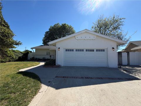 9401 Elsie Avenue Northridge CA 91324