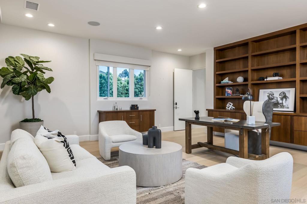 Rancho Santa Fe - Residential