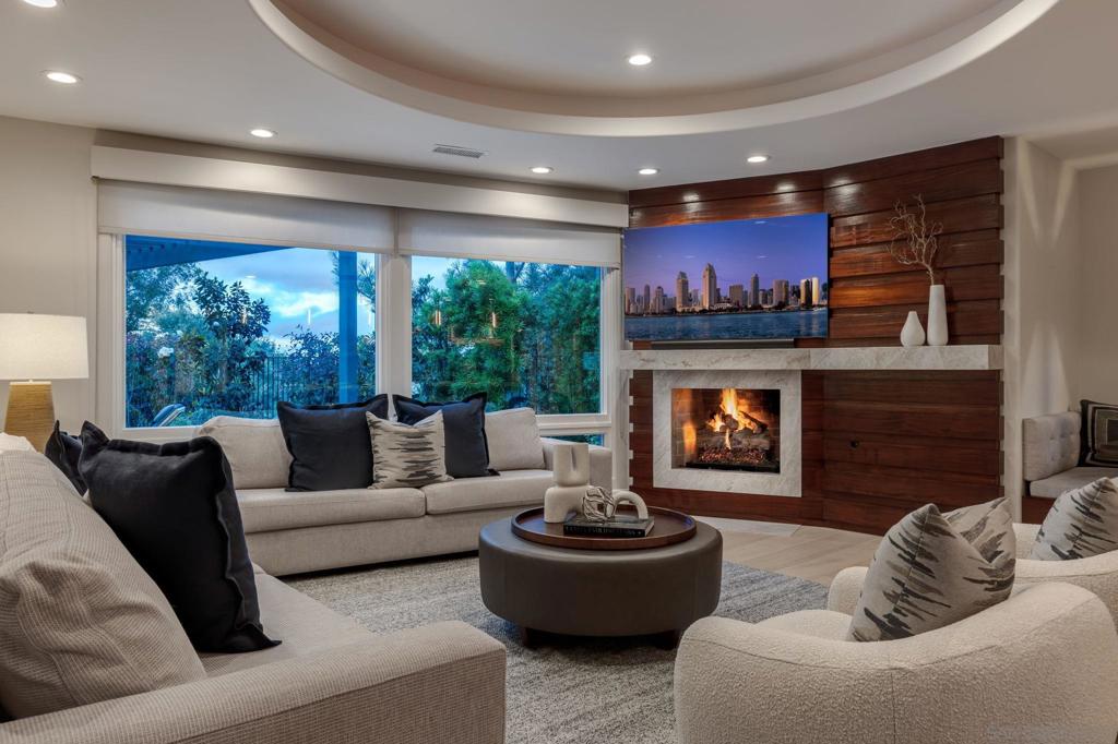 Rancho Santa Fe - Residential